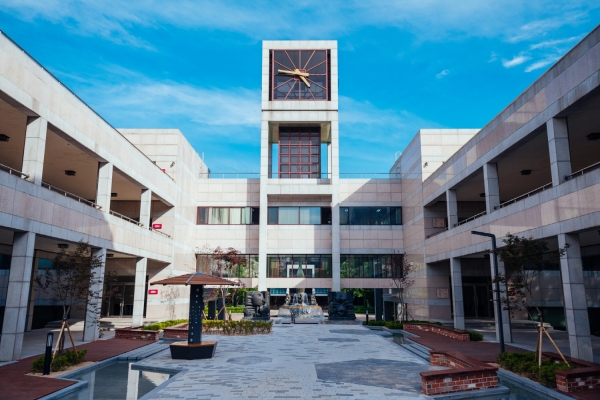 POSTECH main building